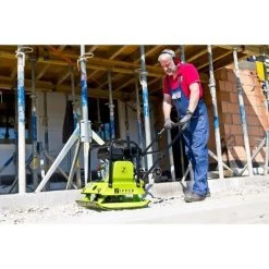 ZIPPER MASCHINEN PLAQUE COMPACTEUR VIBRANT MOTOR ESSENCE 5,5 HP ZIPPER ZI-RPE90C -Outil pour gros œuvre et béton Soldes 30954443 3