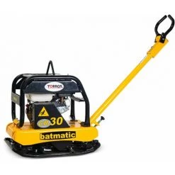 Plaque Vibrante 30 KN Moteur Essence Honda Et Jeu De Roues Batmatic CR3050